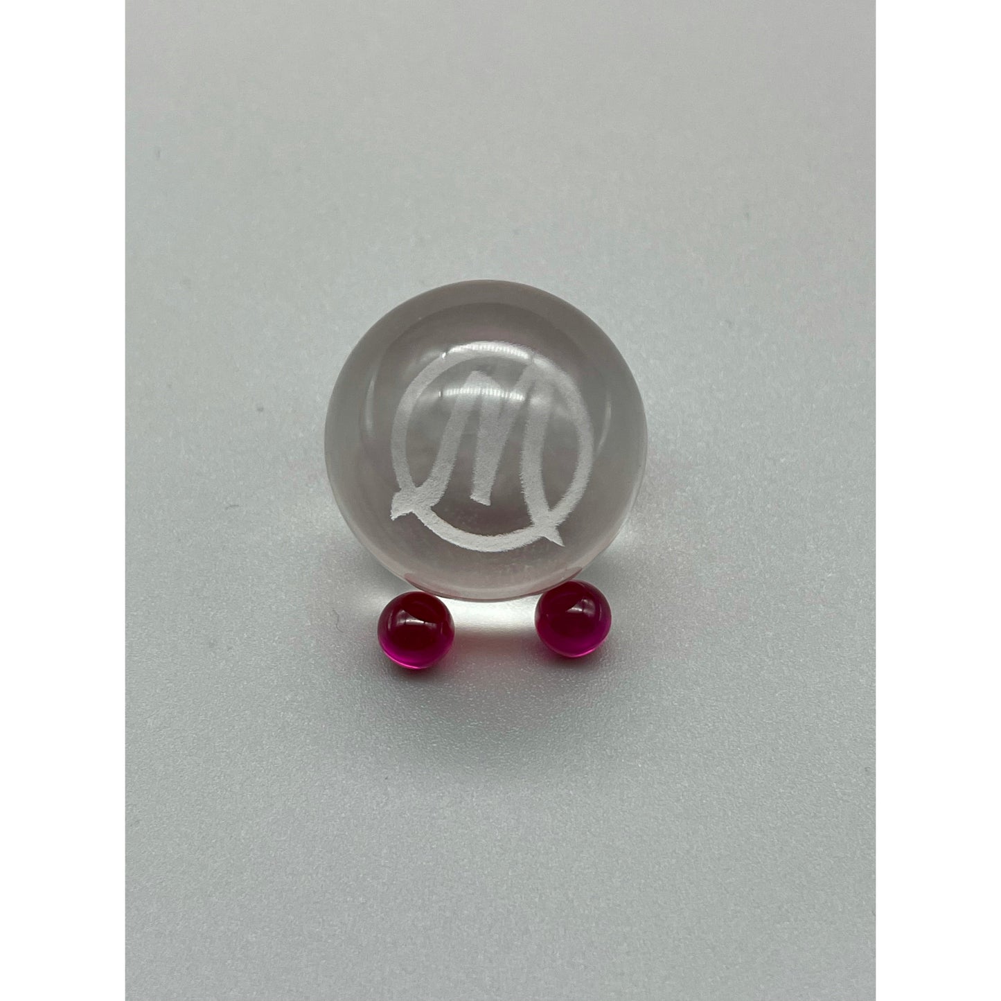 Monark laser Etched “M” Logo 25mm Marble and (2) 6mm Pearls