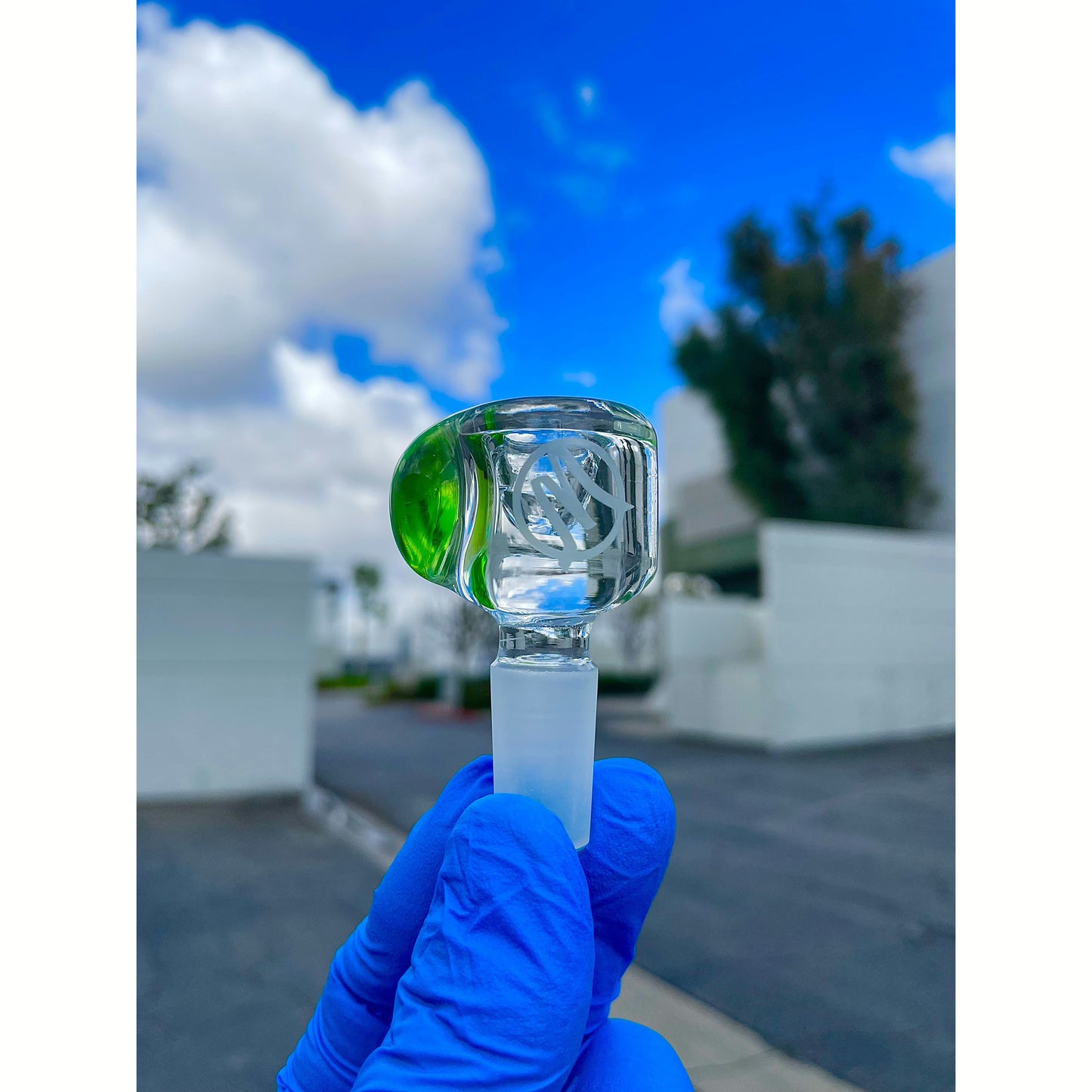 Monark 14” Classic Beaker with Ice Cube Ice Pinch and Matching Monark Ashcatcher with Cheese wheel perk
