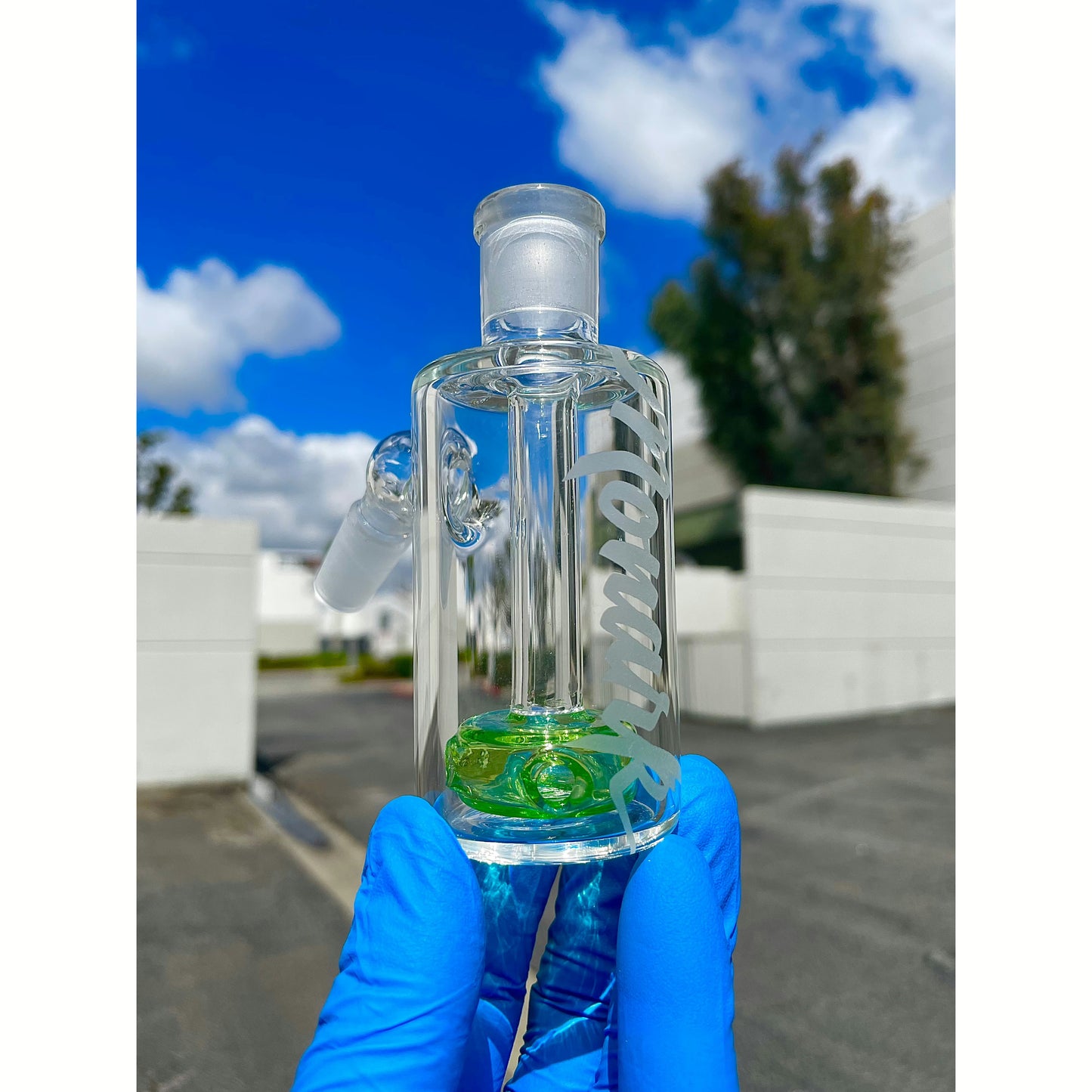 Monark 14” Classic Beaker with Ice Cube Ice Pinch and Matching Monark Ashcatcher with Cheese wheel perk