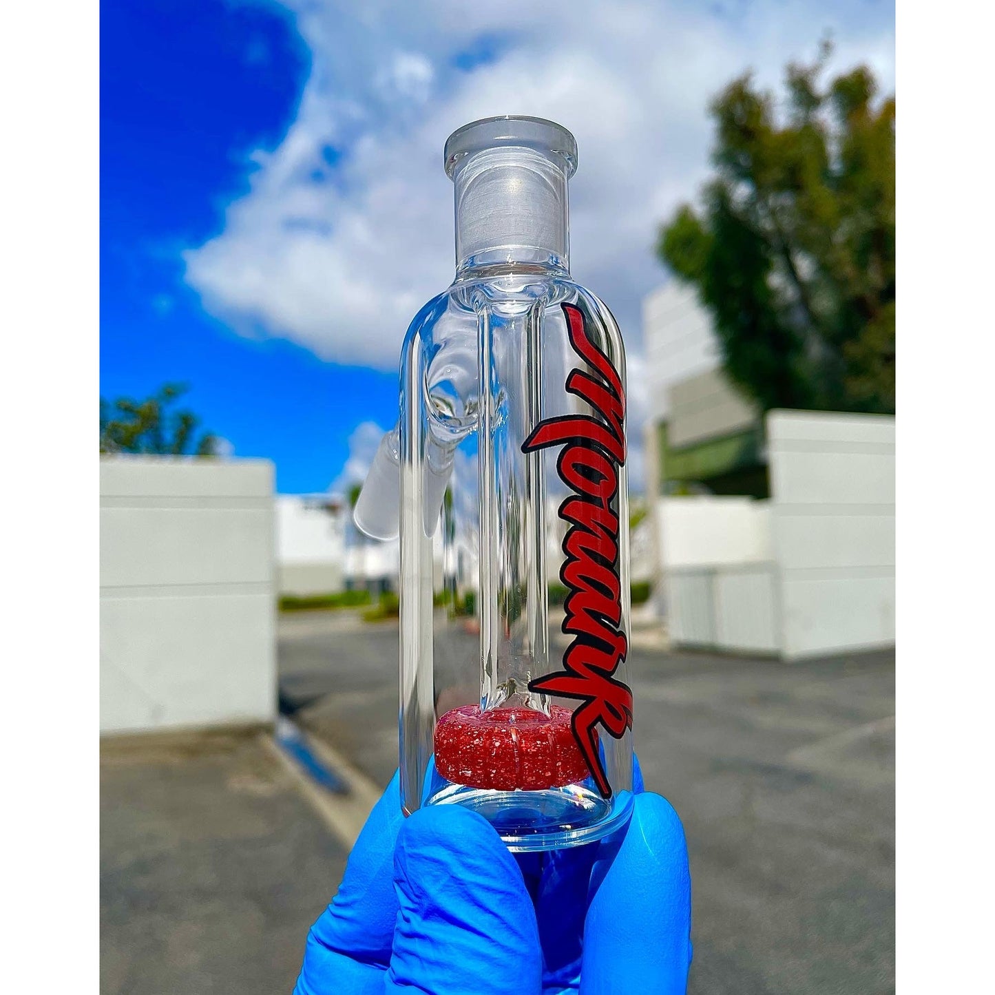 Monark 14” Classic Beaker waterpipe with Ice Cube Ice Pinch and Matching Monark Ashcatcher with Showerhead Perk