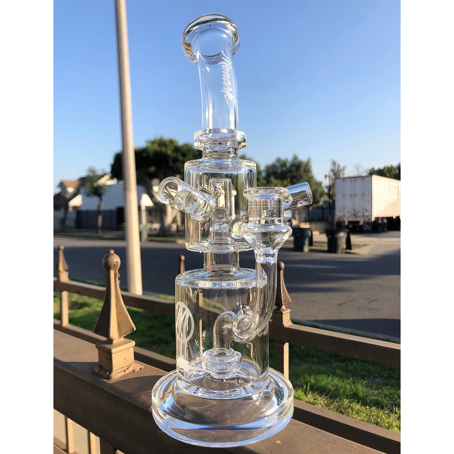 Monark Iron Lung Dual Valve Dab Rig.