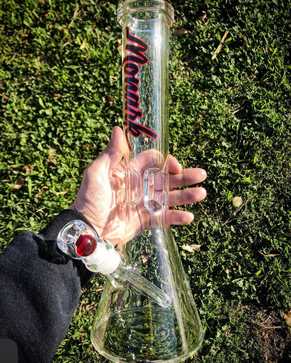 Monark 14" Beaker waterpipe with ice cube ice Pinch.